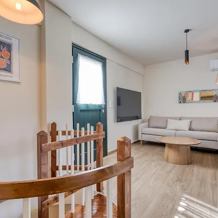 Bellu - Govino Bay 2br Maisonette With Common Pool *