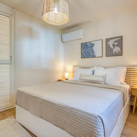 Bellu - Govino Bay 2br Maisonette With Common Pool Appartamento