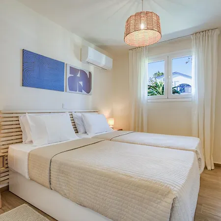 Appartement Bellu - Govino Bay 2br Maisonette With Common Pool