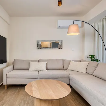 Bellu - Govino Bay 2br Maisonette With Common Pool *