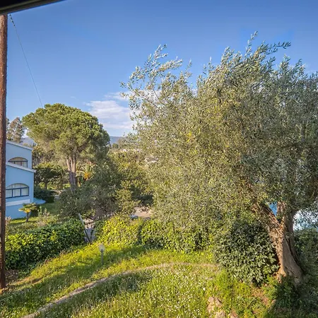 Bellu - Govino Bay 2br Maisonette With Common Pool *